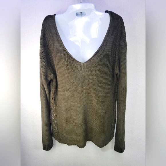 Harper Heritage Women's Size Medium Long Sleeve V-neck Sweater - Picture 1 of 9